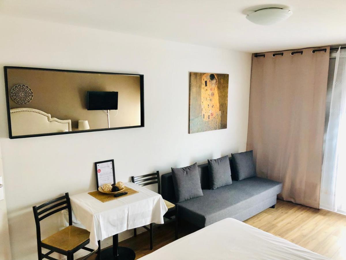Smart Rent Aparts Les Studiantes Lila Exterior foto